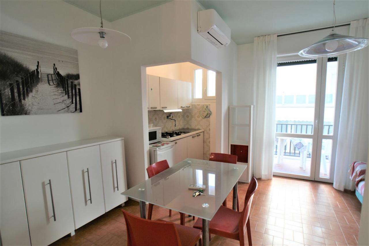 El Palmar Fronte Mare Apartamento Lido di Jesolo Exterior foto